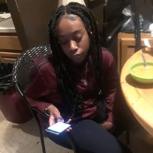 Meet your Posher, Leslie